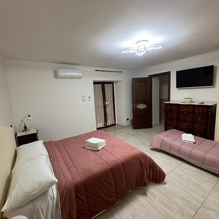 Esposito Holiday Homes Napoli Esterno foto