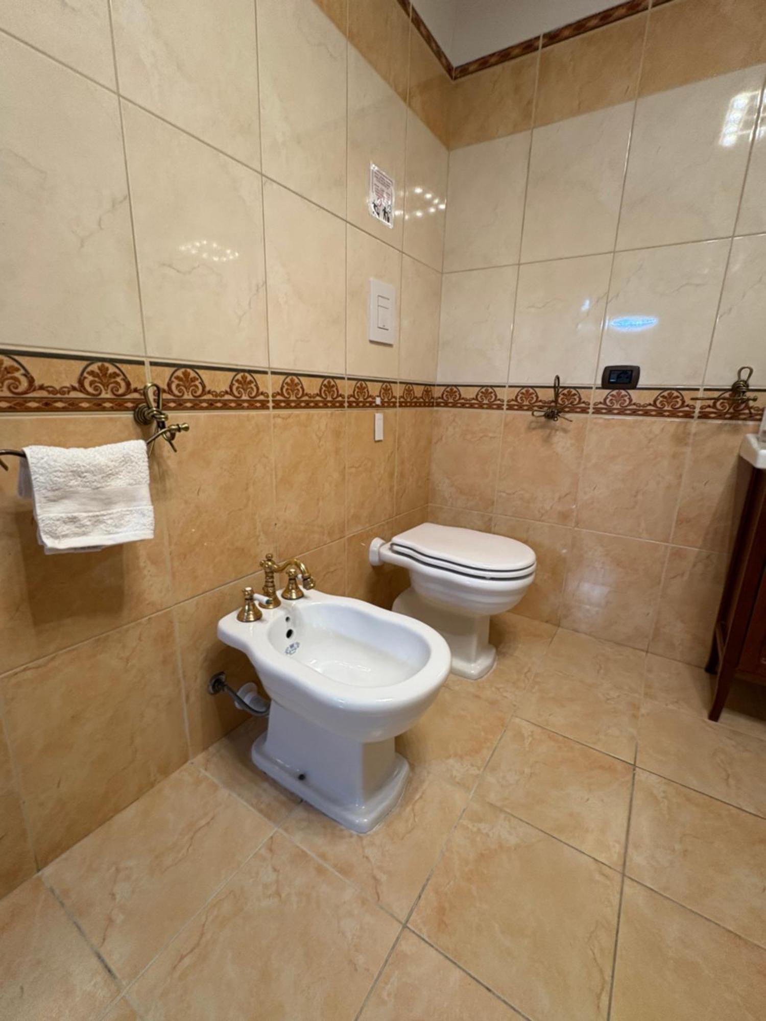 Esposito Holiday Homes Napoli Esterno foto