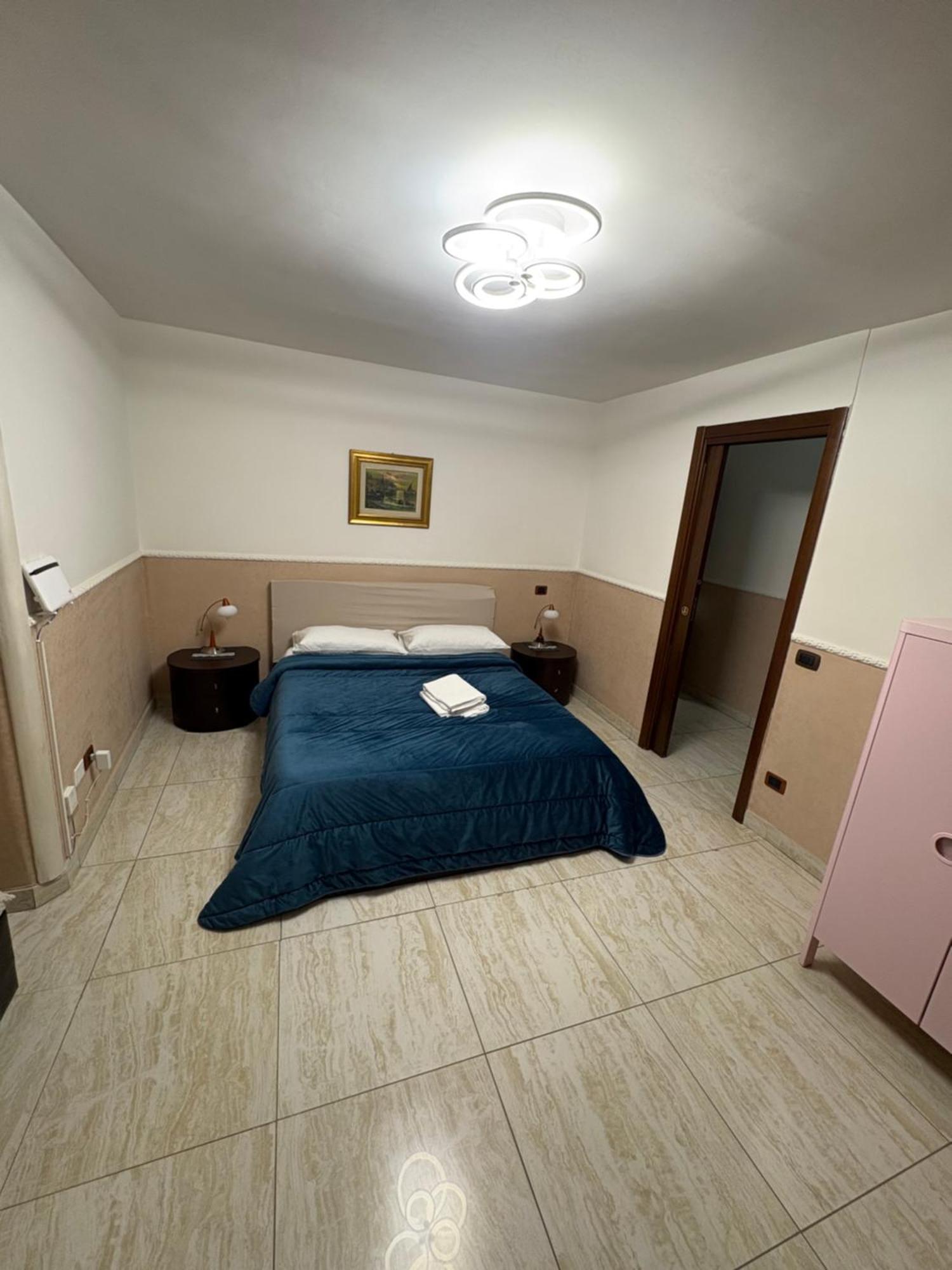 Esposito Holiday Homes Napoli Esterno foto